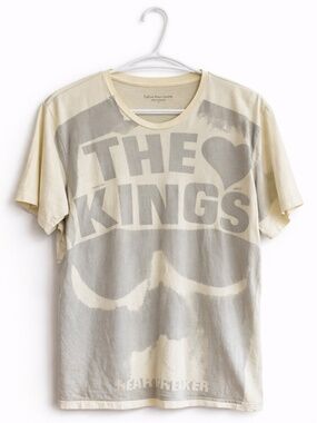 Vintage 90s Calvin Klein “THE KINGS Heartbreaker” Single Stitch Tee –  Large EUC